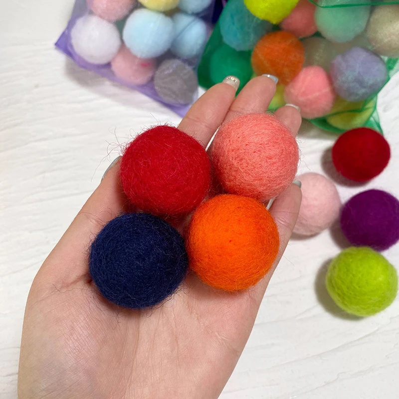 

Hot Selling Cat Toy Balls Fluffy 30PCS Fashion Interesting Interaction Cat Chase Balls Cat Chew Toys Cat Supplies Random Color