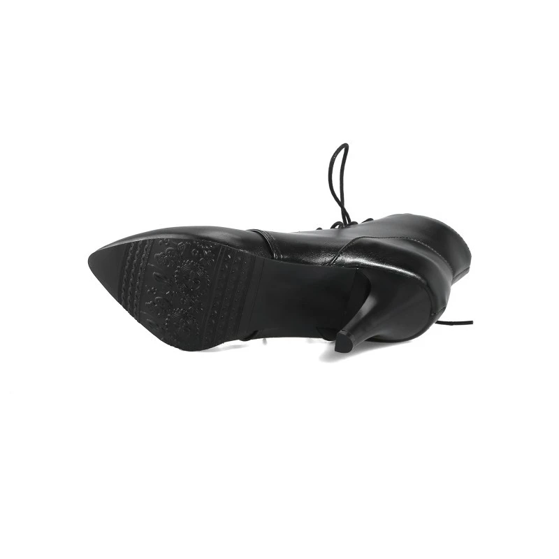 Женские удобные ботинки с острым носком простые милые сапоги на шнуровке