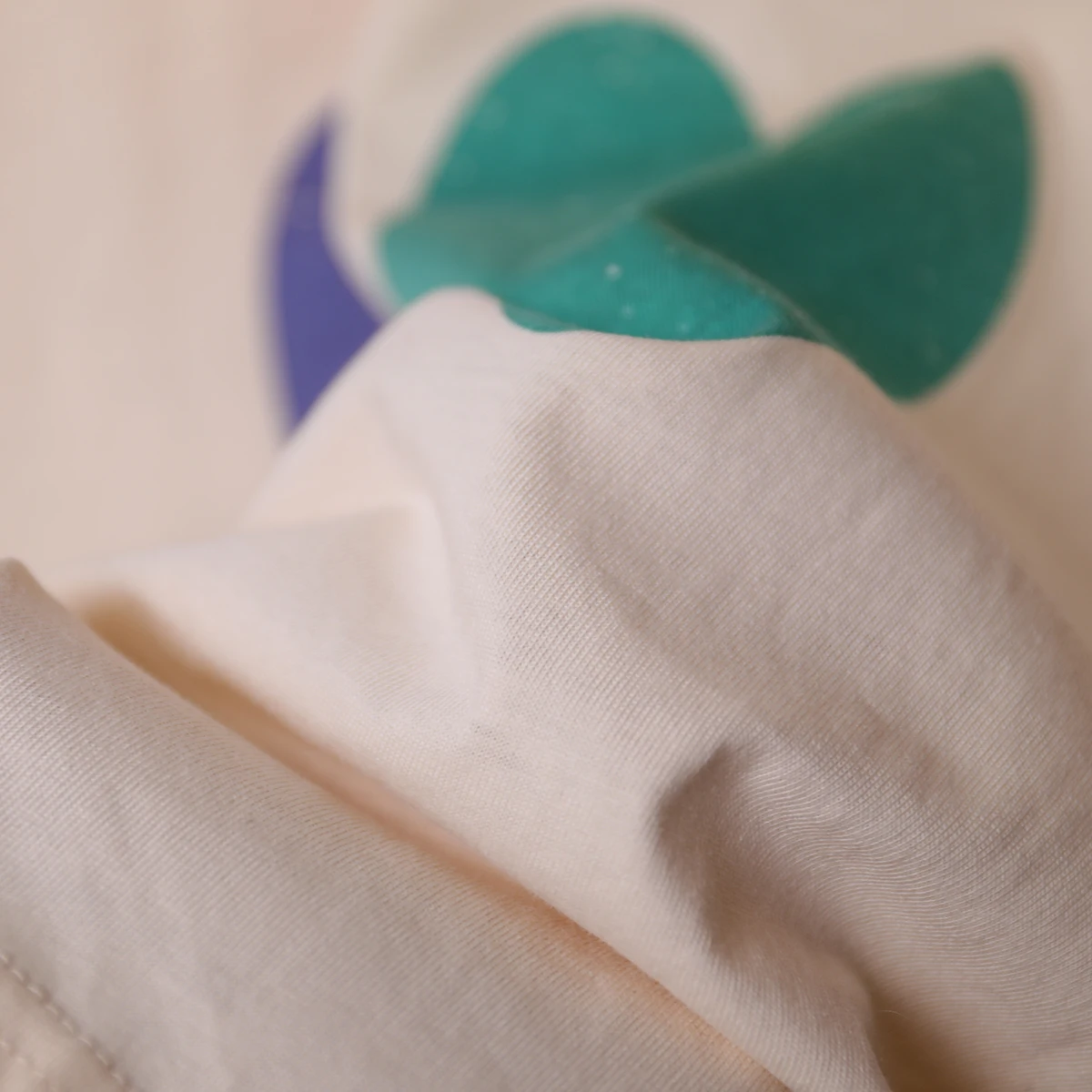 

Color Hearts Beige Graphic Tees Woman Summer Round Neck Short Sleeve Cotton Shirts T-Shirt Casual Vintage Boho Tshirt Tops 2021