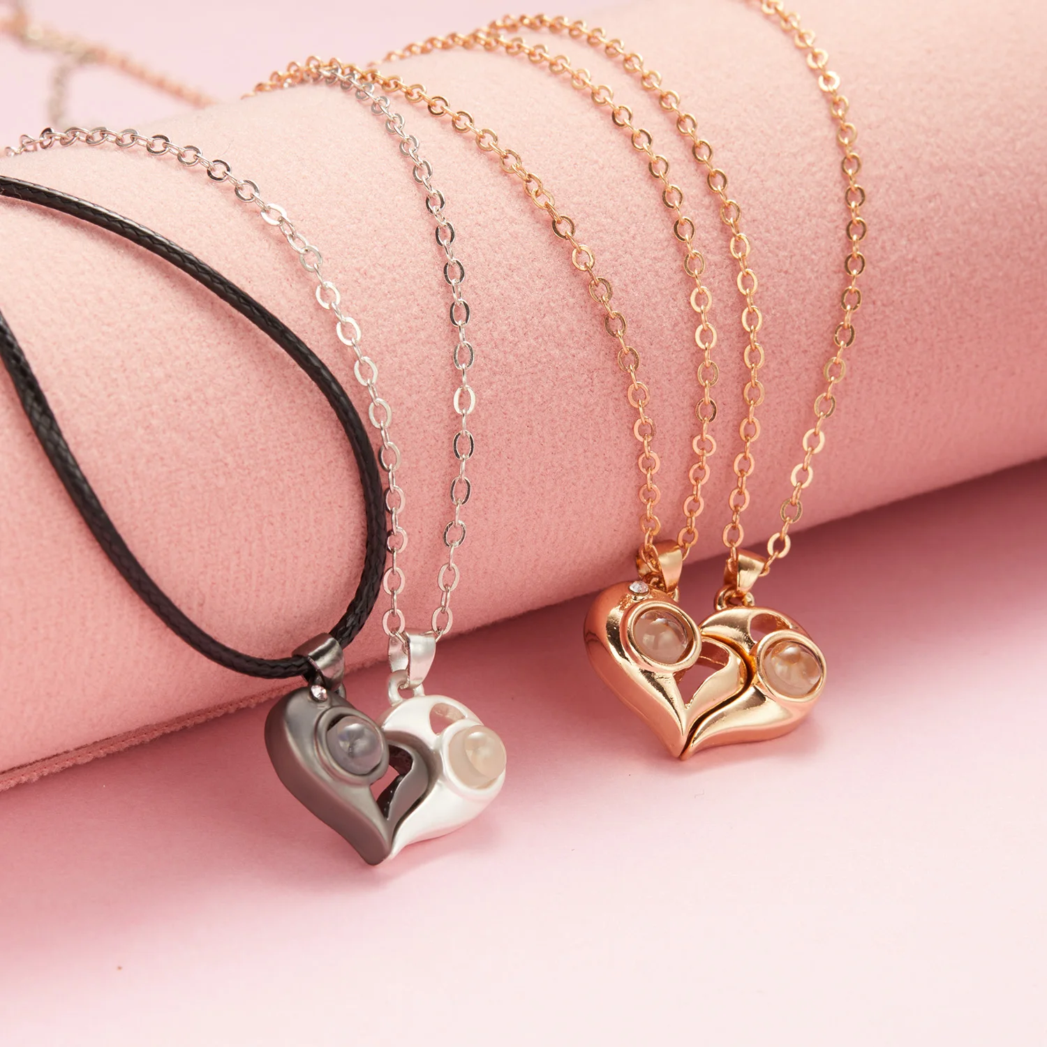 Ожерелье-чокер для пар Магнитная подвеска в форме камеры влюбленных мужчин