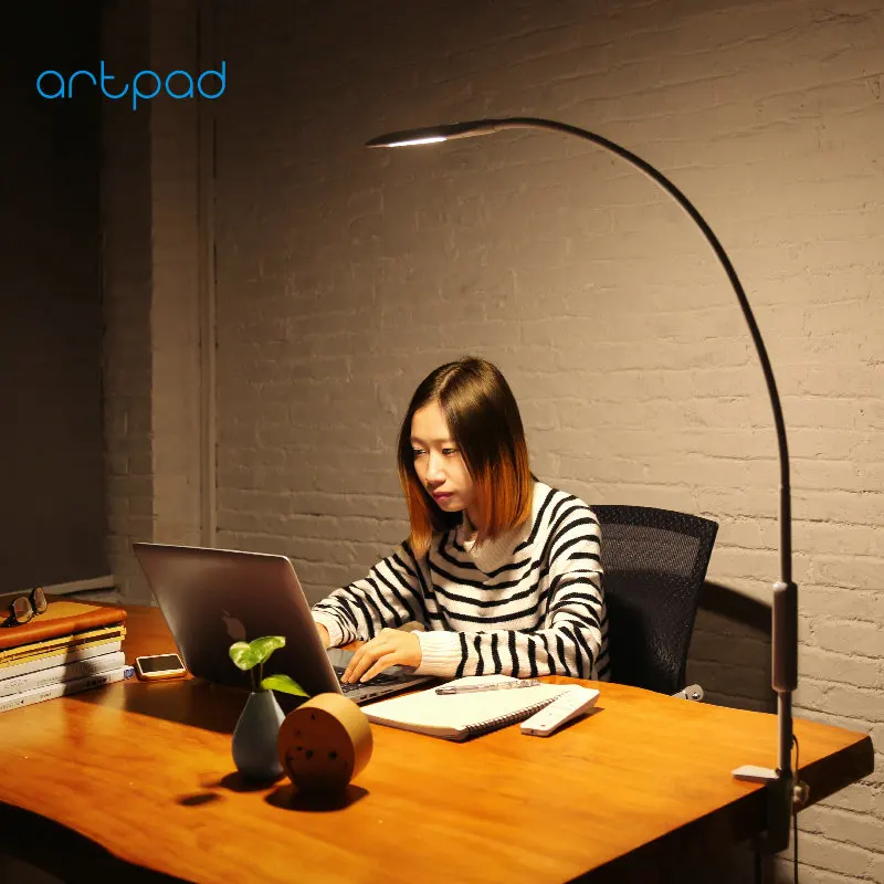 

Artpad Eye Protection Long Arm Clip-on Lamp 360 Rotatable Gooseneck Touch Dimmer Work Bedroom Desktop Lamps with Remote Control