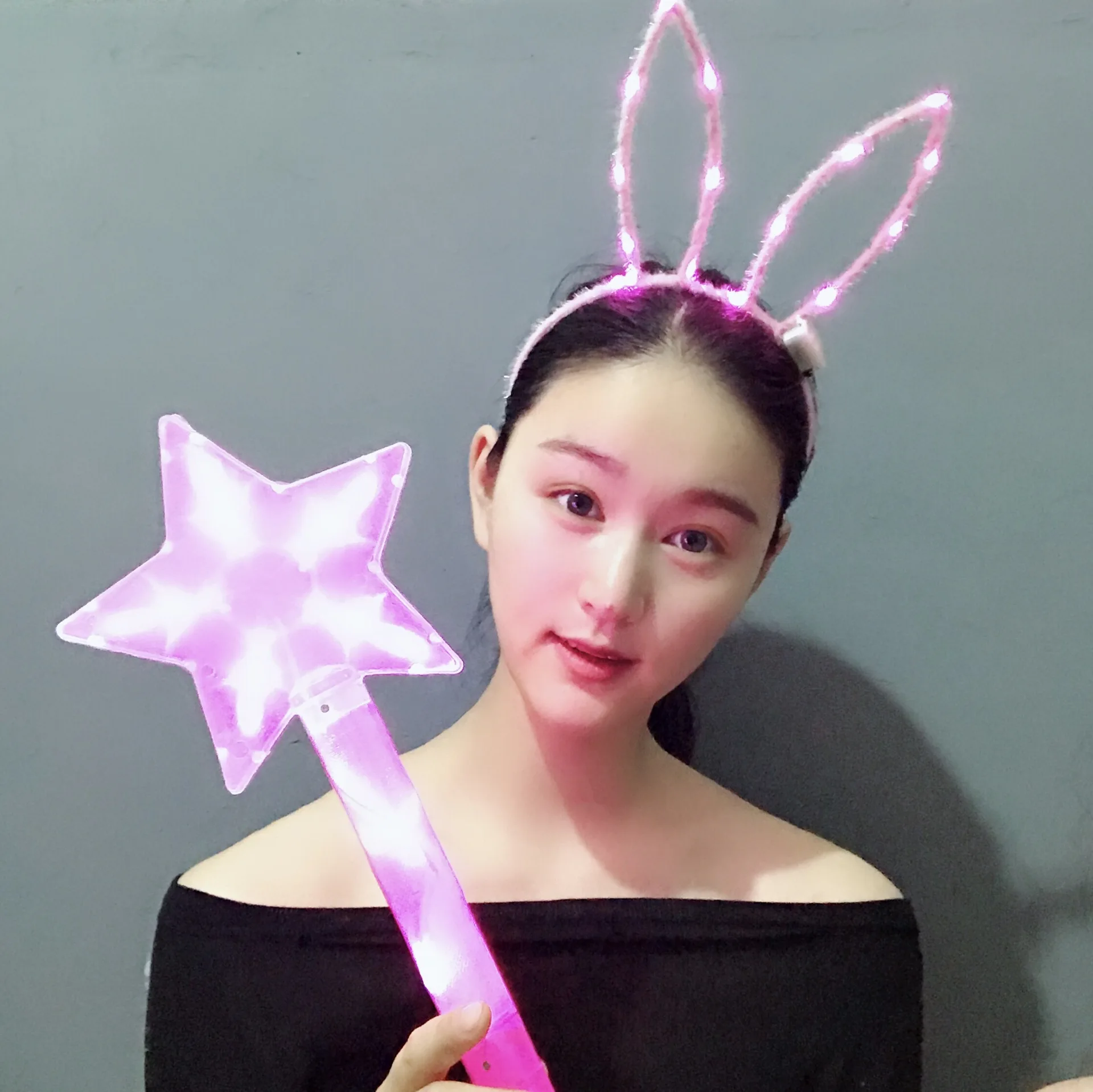 

LED Light Up Bunny Rabbit Ear Headband Party Glowing Supplies Women Girl Flashing Hair band Concert fan cheer props gift
