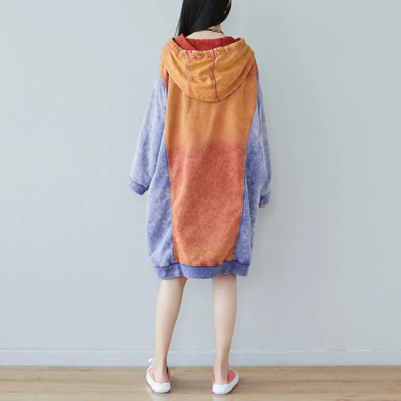 

The spring and autumn period and the new cartoon bump is natural color fleece yards hooded dress do old personality