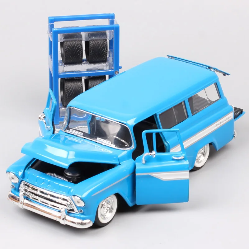 1/24 Jada Bigtime классика GM 1957 Шевроле SUV спортивные Diecasts автомобили металлические модели весы игрушки Бесплатные Шины
