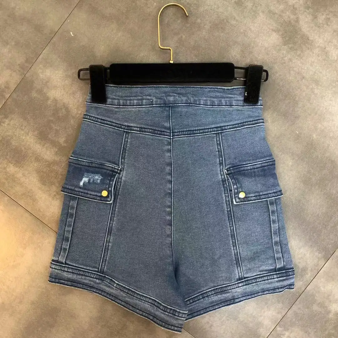 Джинсовые шорты с высокой талией на пуговицах золотистого цвета дырками синие