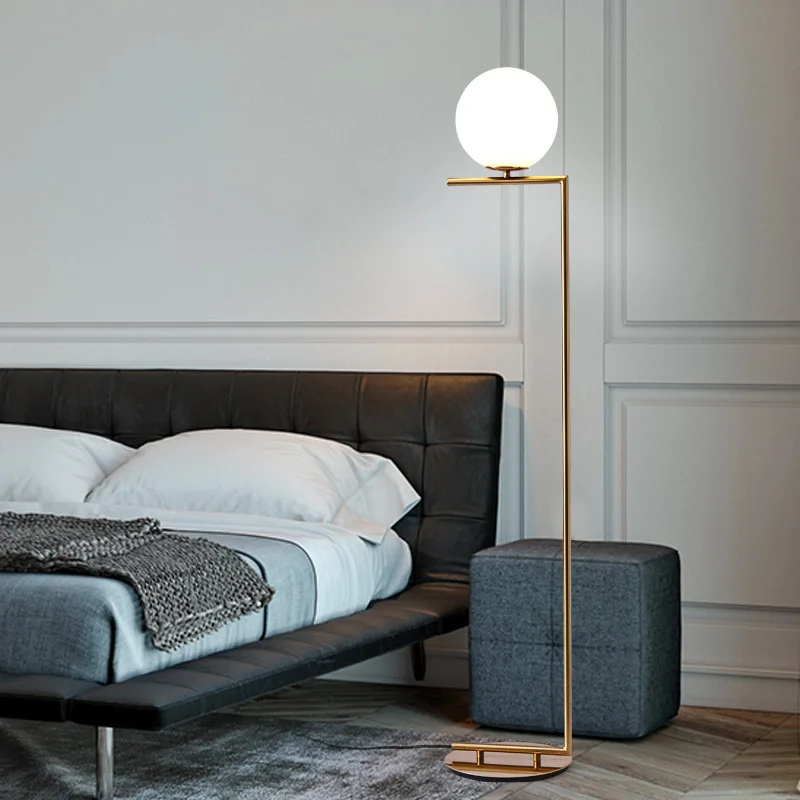 

Современная Напольная Лампа для гостиной, светодиодная настольная лампа со стеклянными шариками для спальни, прикроватная декоративная на...
