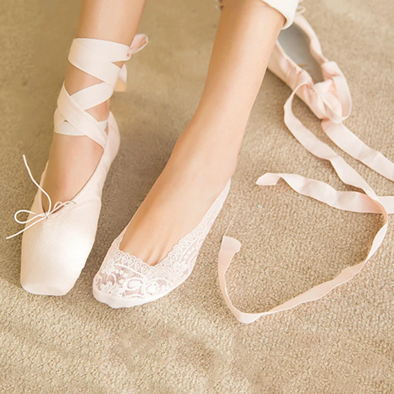 

1 Pair Women Invisible Low Cut Socks Summer Lace Boat Casual Socks Fashion Cotton Antiskid Ankle Socks 5 Colors