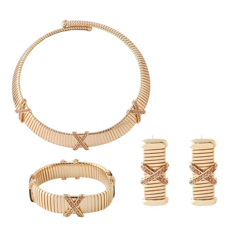 

NeeFuWoFu Spring Bracelet Bangles Exaggeration Set Chains Madera Coral Red European and American rhinestone chain Factory wholes