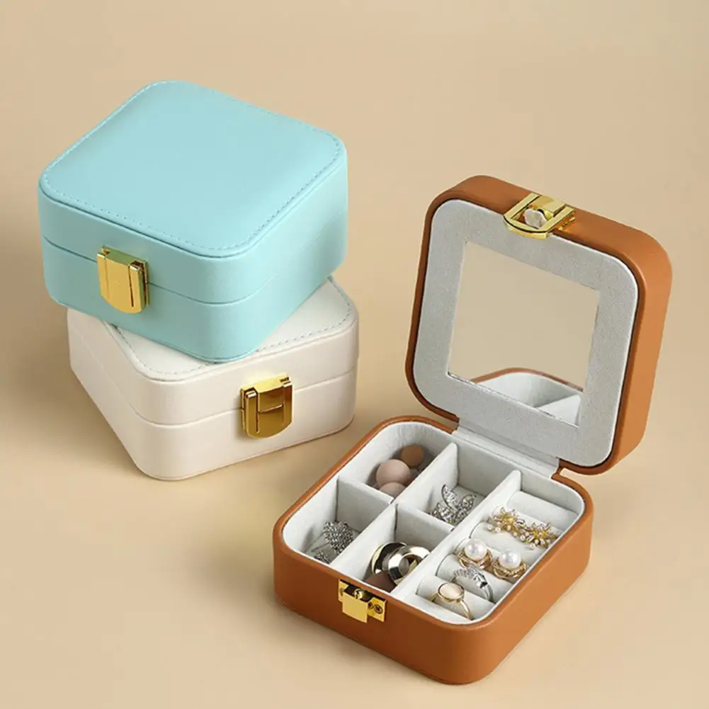 

Портативная шкатулка для ювелирных изделий из искусственной кожи