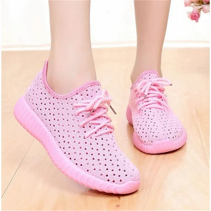 Новинка 2020 женские весенне-осенние туфли на плоской подошве однотонные