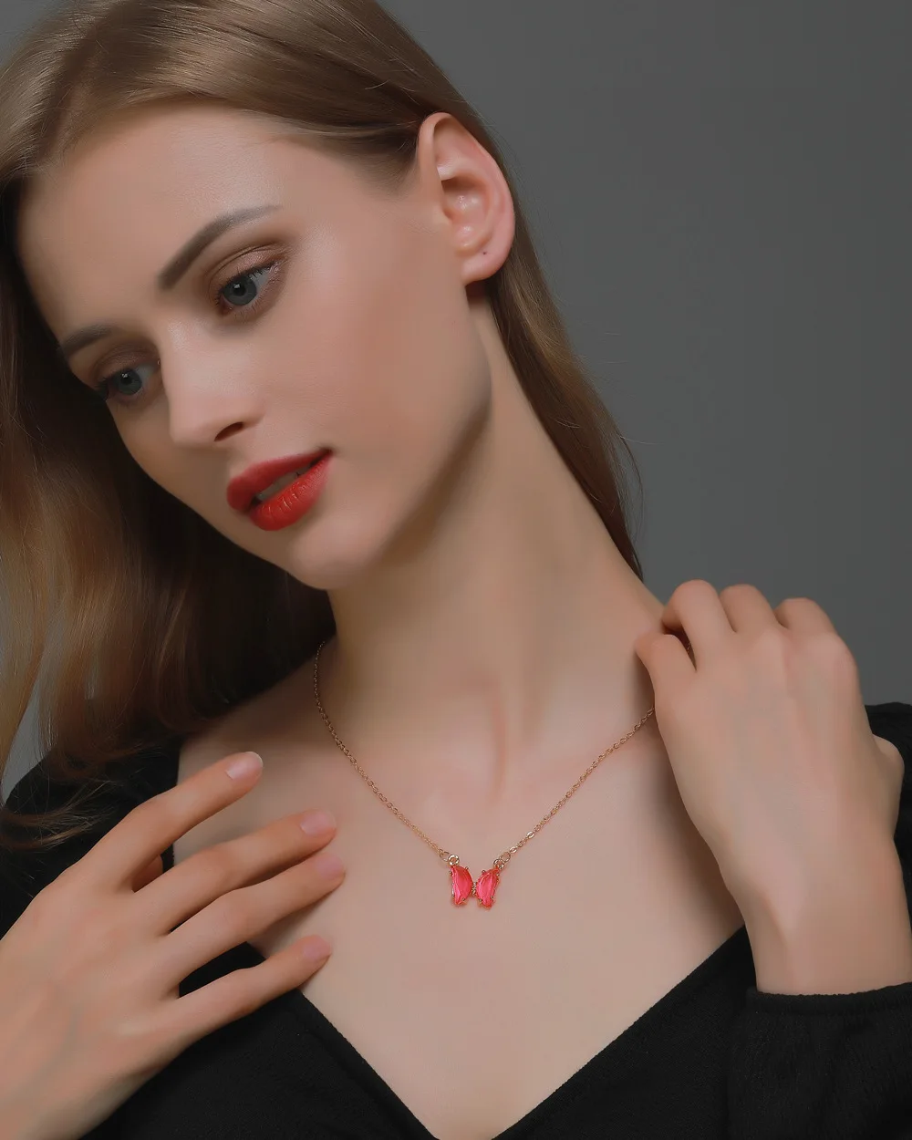

Fashion Ins Wind Glass Butterfly Necklace Korea Fantasy Transparent Stained Glass Butterfly Clavicle Chain Necklace Pendant
