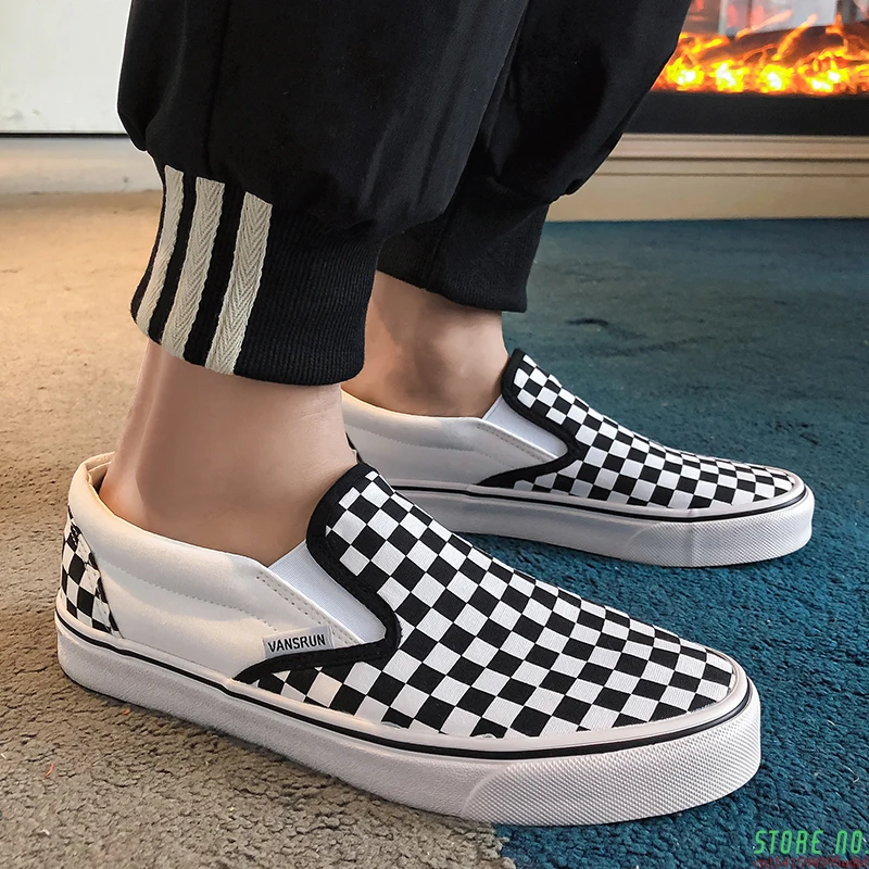 

2021 New Classic Designers Skateboarding Shoes Men Outdoor Sneakers Breathable Slip-on Sports Shoes Male Street Walking Shoes