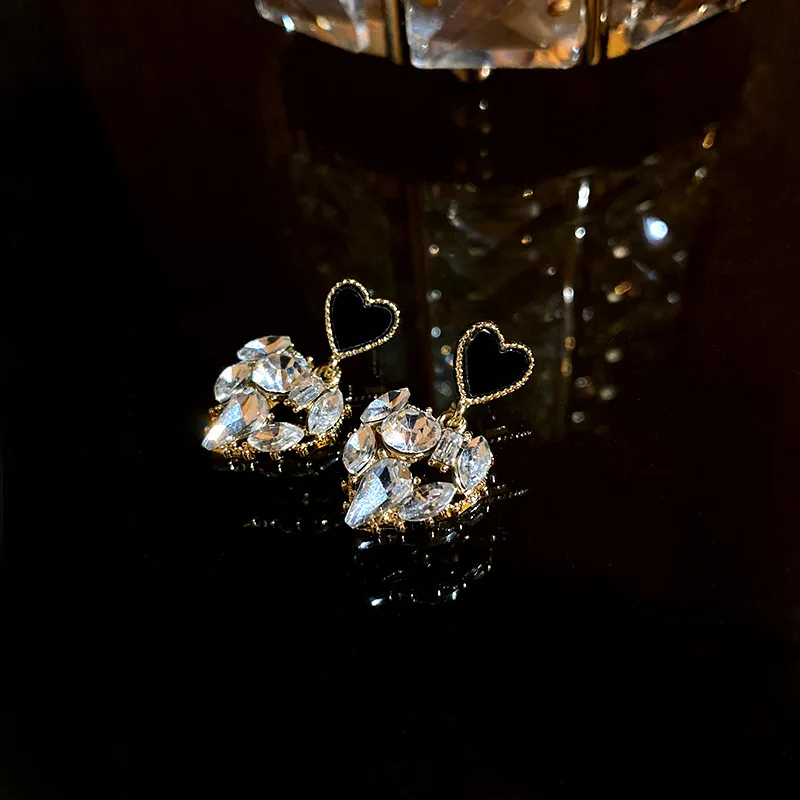 

Minar Fashion Metallic Hollow Love Heart Pendant Earrings for Women Ladies Sparkly Crystal Dangle Earrings Sweet Accessories