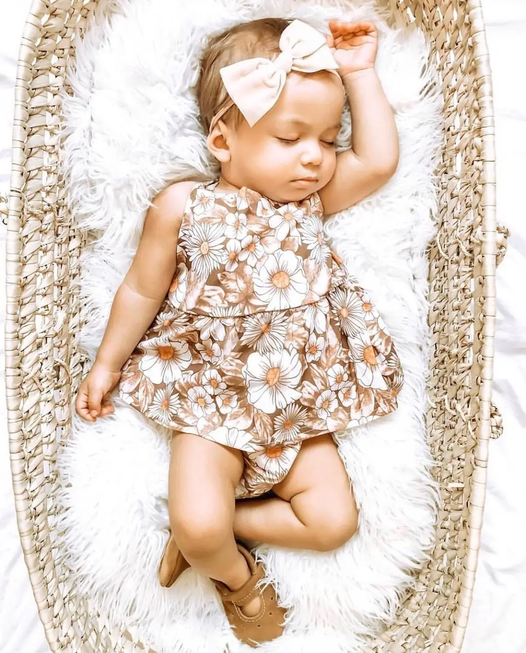 

Summer Baby Girls Casual Bodysuit White Floral Printed Pattern Sleeveless U-shaped Collar Ruffle One-piece Jumpsuit