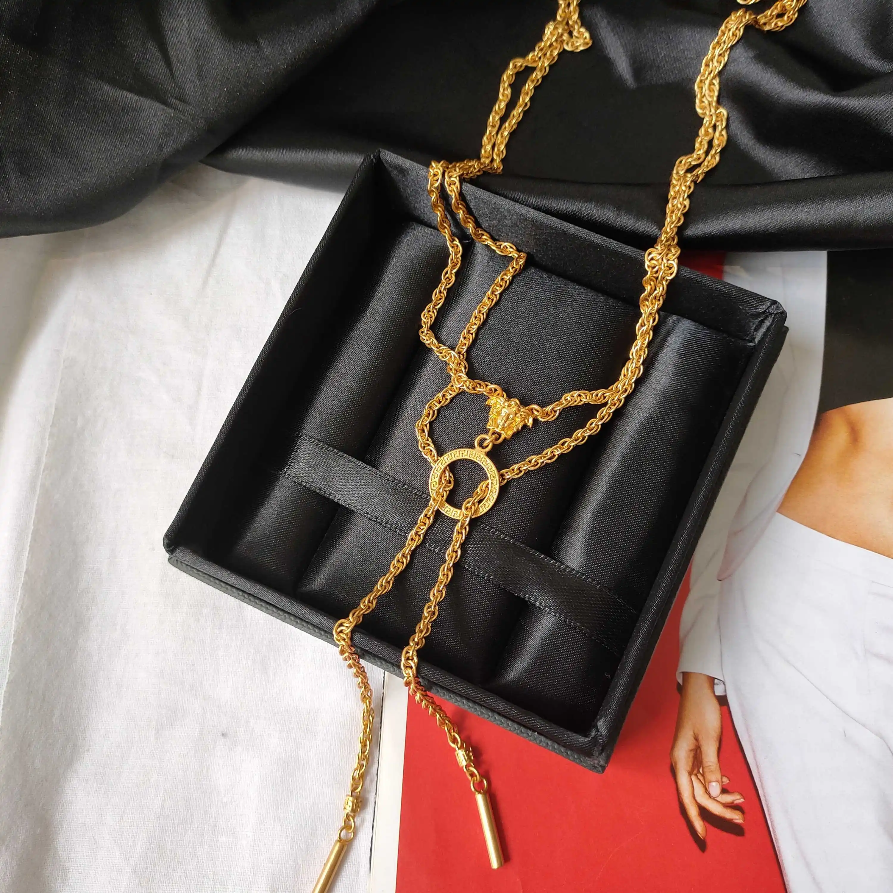 

Длинное ожерелье в европейском и американском стиле, круглая цепочка на свитер, массивное темпераментное простое красивое ожерелье с голов...