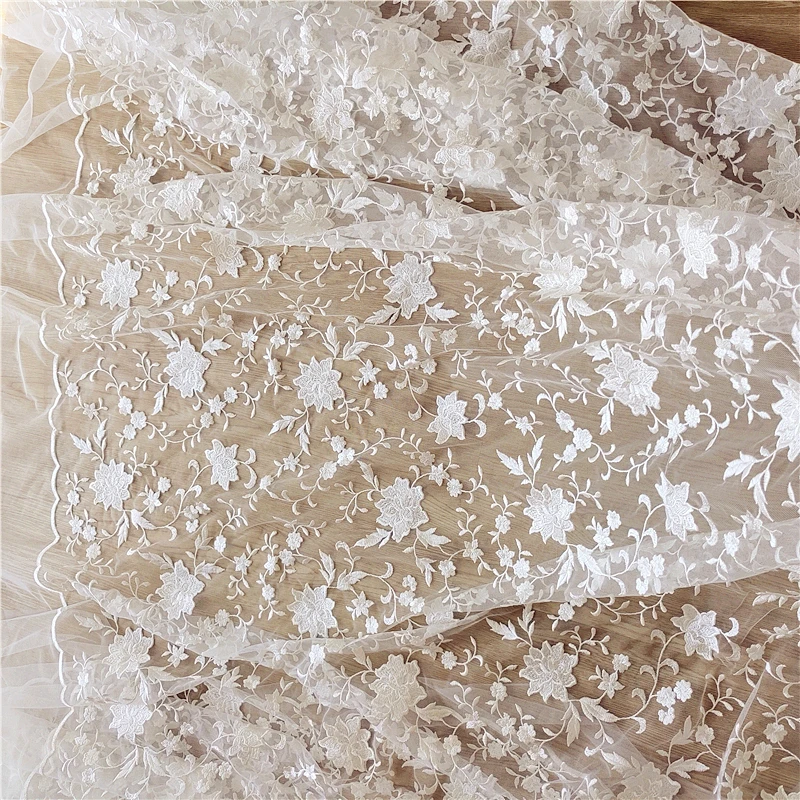 

Rayon Embroidery Ivory Lace Fabric High Quality European Style Wedding Dresses Lace Mesh Lace 2020 NEW