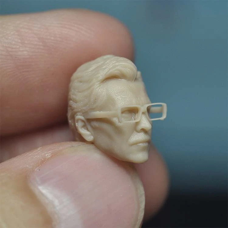 1/18 масштаб полицейский офицер Гордон Неокрашенная голова с моделями очков для