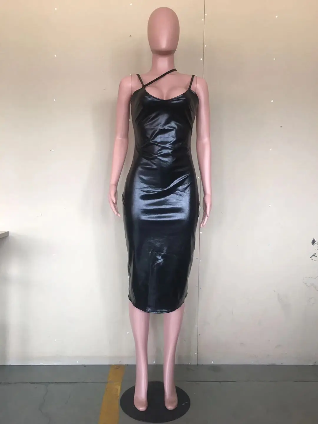 

Sexy Pu Leather V Neck Dress Backless Club Party Dress Solid Black Slim Bodycon Bra Micro Split Fork Vintage Wrap Dresses