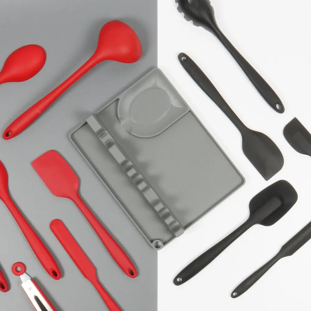 

Hang Hole Design Multifunctional Silicone Spoon Mat Silicone Utensil Holder with Drip Pad