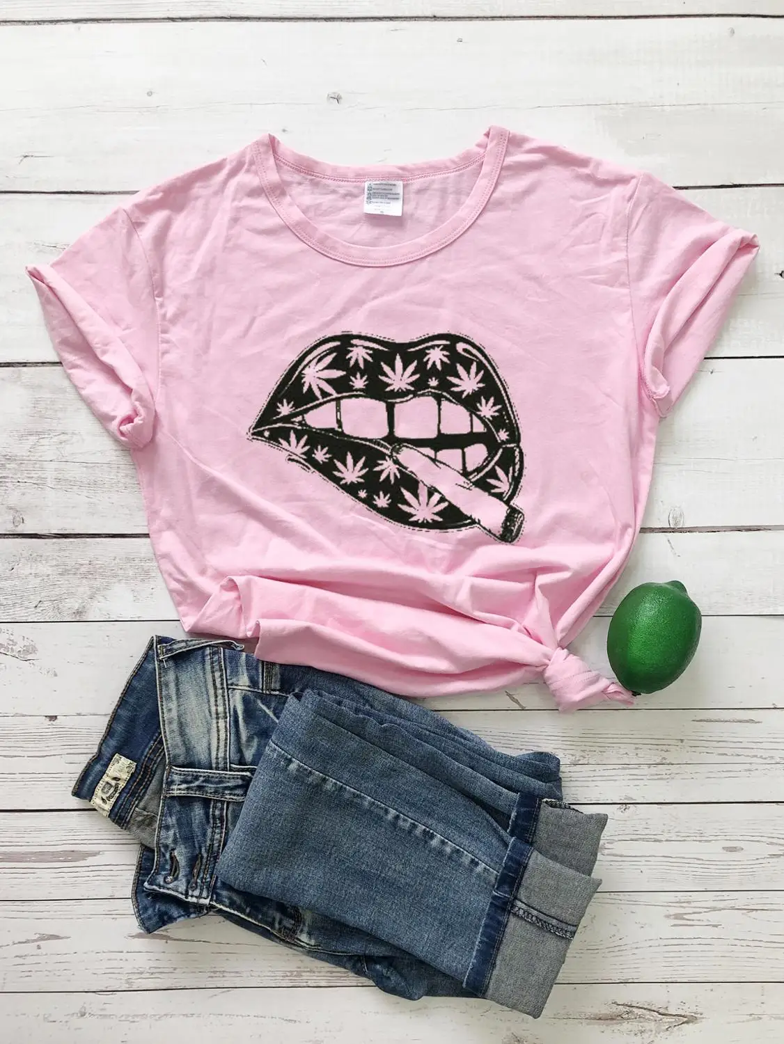 Женская футболка с принтом конопляных губ|Футболки| |