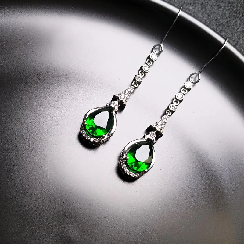 

Charm Female Red Green Drop Earrings Rose Gold Silver Color Wedding Earrings Crystal Geometric Dangle Earrings For Women