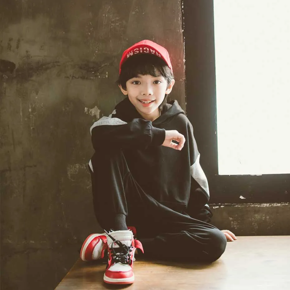 Одежда для мальчиков Лоскутная Толстовка + штаны 2 предмета одежда Свободные