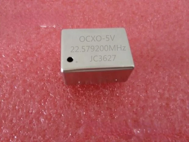 

OCXO Constant Temperature Crystal Oscillator 22.5792MHz Plus or Minus 0.01ppm Power Supply Voltage 5V Square Wave