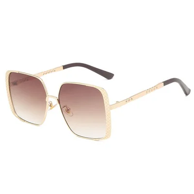 

Trendy Sunglasses For Women Gold Frame Sunglasses Gradient HD Lenses Personality Street Photography Europe And America 2021 New