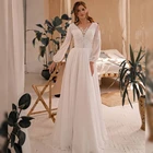 Шифоновое свадебное платье с V-образным вырезом, длинными рукавами и кружевной аппликацией