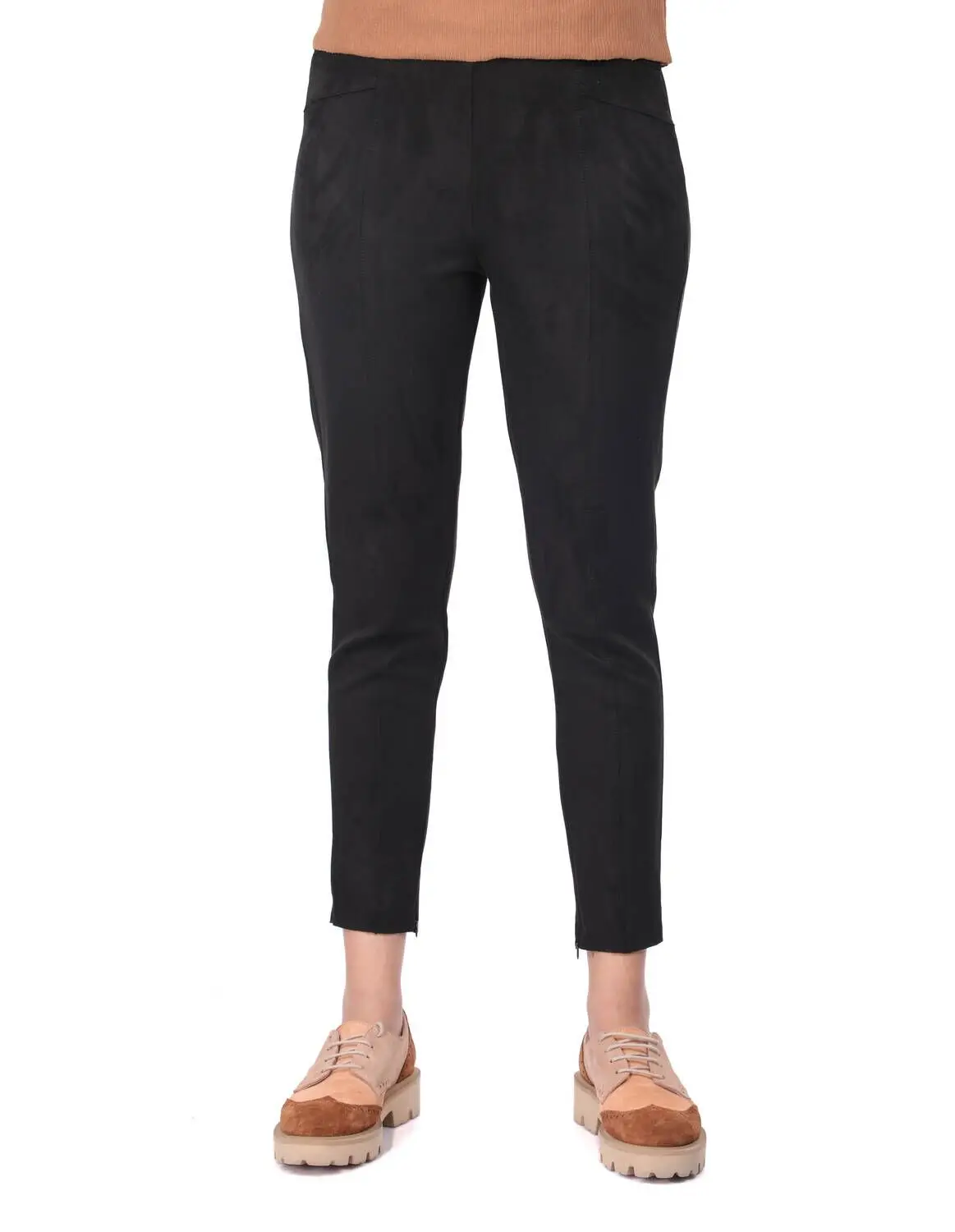 

Черные бархатные брюки с высокой талией