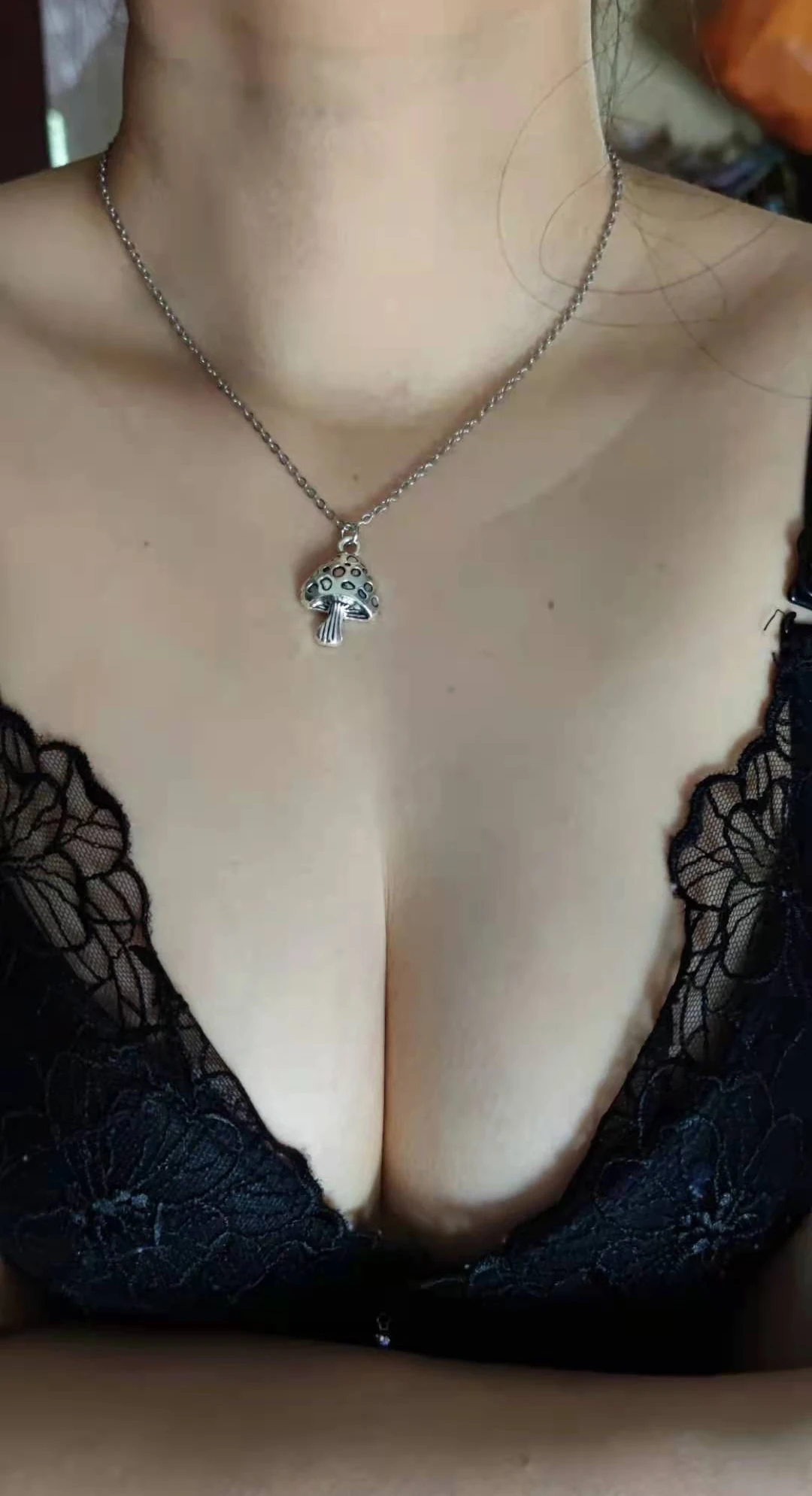 

Лидер продаж, металлическое ожерелье с подвеской в виде грибов, винтажное ожерелье-чокер в стиле панк с растениями, Модная бижутерия, новинк...