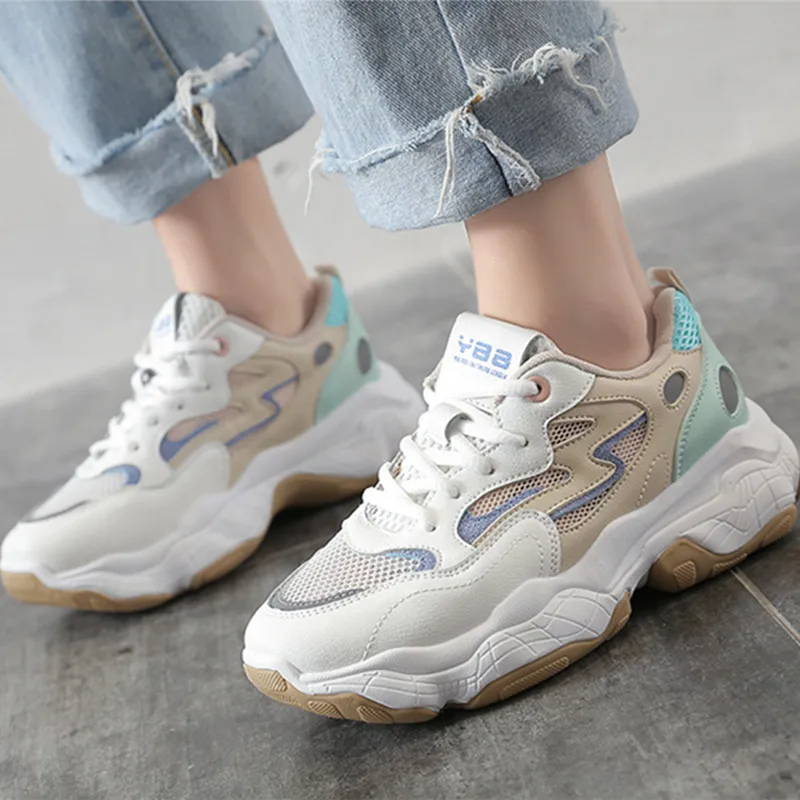 Женские кроссовки на платформе Tleni удобные дышащие из искусственной кожи плоской