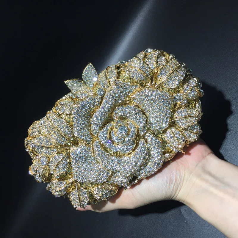 

Messenger bag 2020 new one flower simple fashion hollow diamond dinner bag foreign trade diamond bag ladies clutch shoulder bag