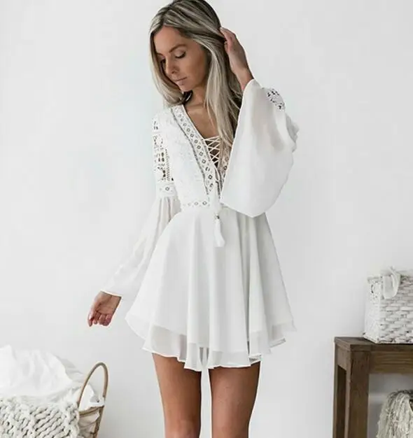 Женское короткое Кружевное платье Dower Me белое трапеция с V образным вырезом