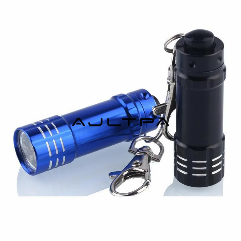 Billig 100 Stücke 3led Legierung Metall Keychain Männer Mini Taschenlampe Schlüssel Ringe Hohe Leistungsstarke Auto Schmuckstück Schlüssel Kette Outdoor Camping überleben Werkzeug