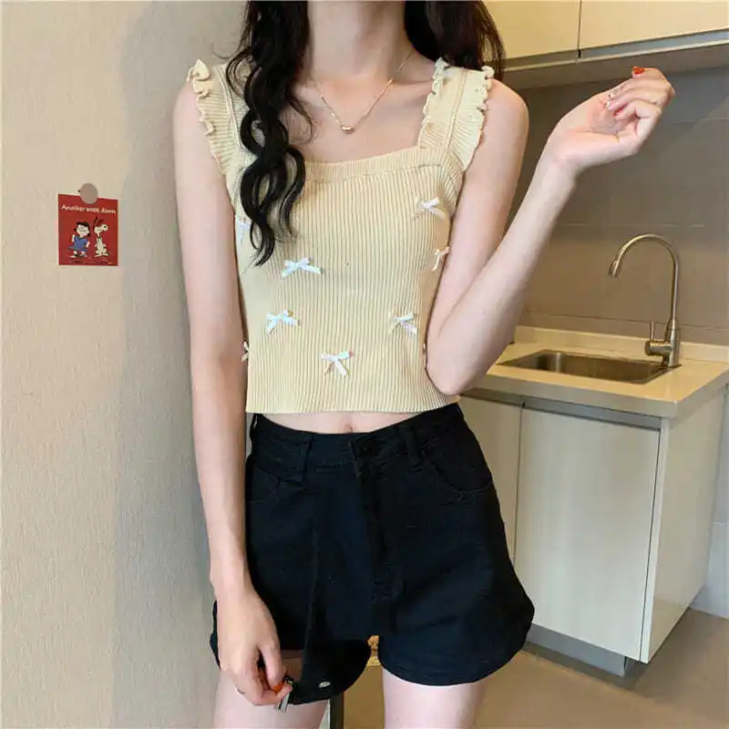 

Women's spring/summer 2021 camisole top with bow tie slim fit top with fungus Korean style fashion all-match knit Design top 90s
