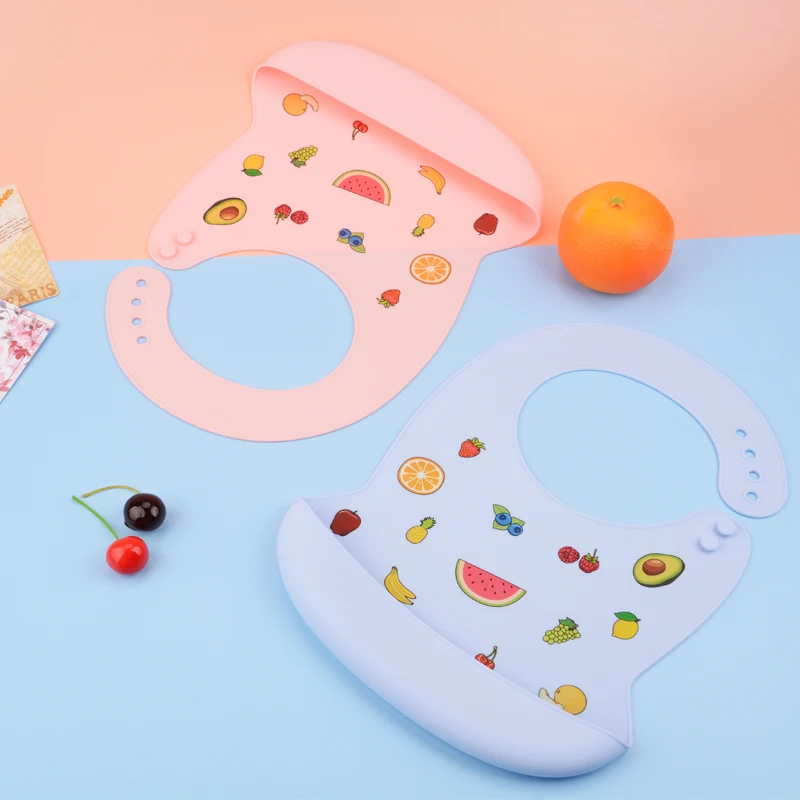 Silicone Babi Bib Waterproof Saliva Dripping Banana Bibs Cartoon Newborn Feeding Soft Edible Aprons Baby Adjustable Burp Scarf car baby accessories