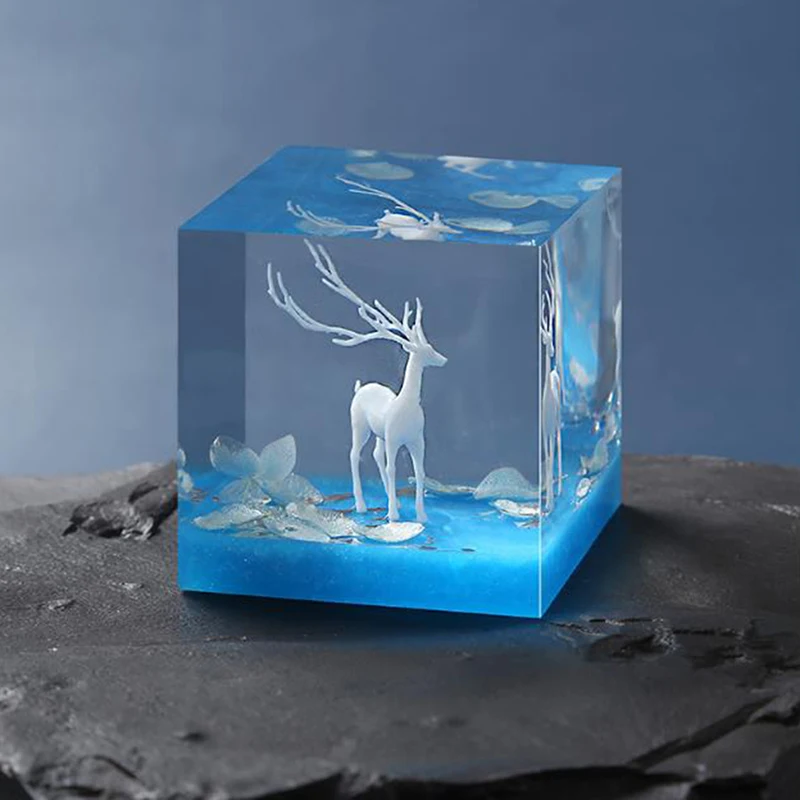 

1pc Crystal Epoxy Glue DIY Filler Decoration Elk Fairy Deer Model 3D Three-dimensional Forest Micro-landscape Accessories