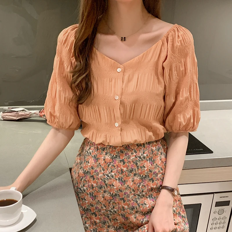 

Chikichi 2021 Summer New Korean Version of The V-neck Lantern Sleeve Loose Casual Short-sleeved Button Up Shirt Tops