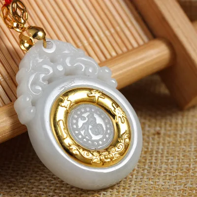 Золотой инкрустированный кулон нефрита утолщенный Полный безопасный