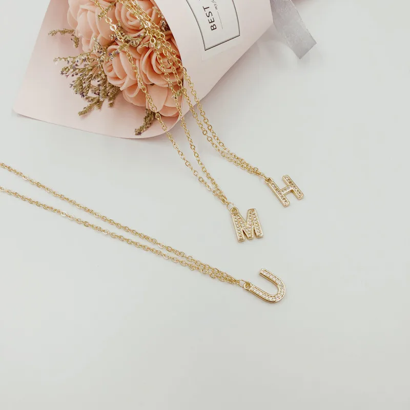 

Creative 26 English letter necklace can be freely combined custom name necklace crystal letter pendant