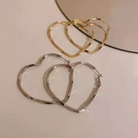 fashionable and simple heart shaped big ear hoop exaggerated metal hoop earrings trend daily matching female jewelry