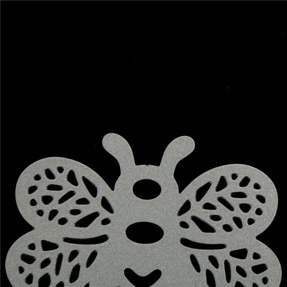 

Hot 1pc Lovely Bee Metal Cutting Dies Stencils For DIY Scrapbooking Die Cuts Wedding Card Photo Album Embossing Crafts Dies