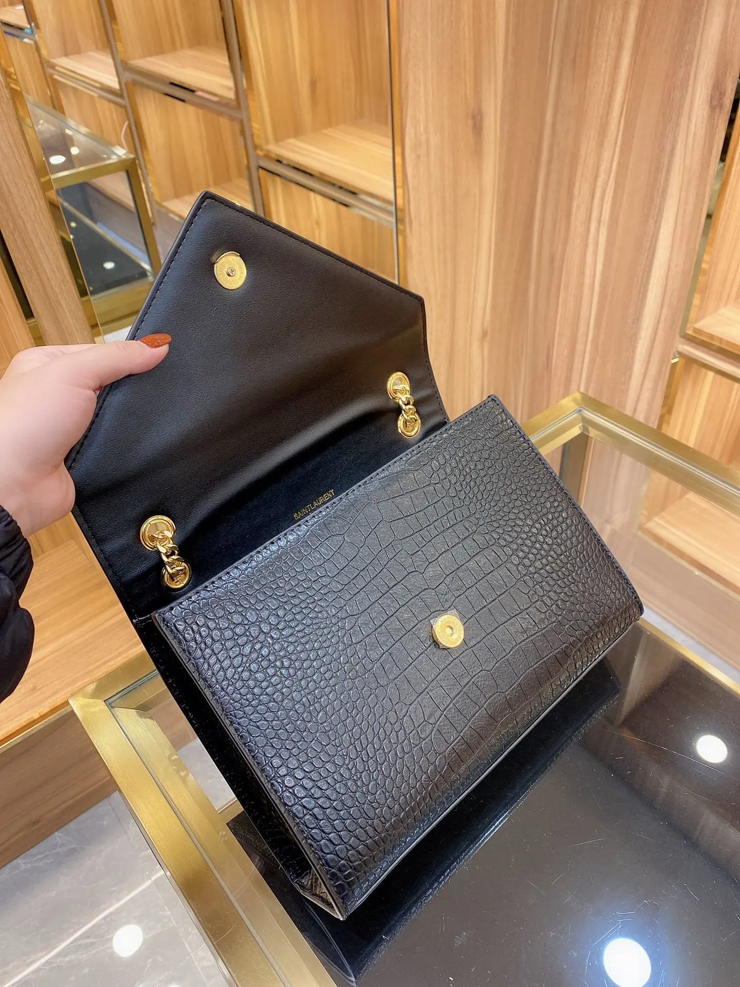 

Bolso de hombro de alta calidad para mujer, cadena de metal de cuero de vaca, bolso de lujo de alta capacidad, novedad de 2021