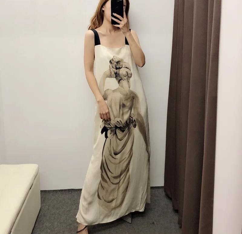 Женское платье на тонких бретельках осень 2019 новые модные принты с героями