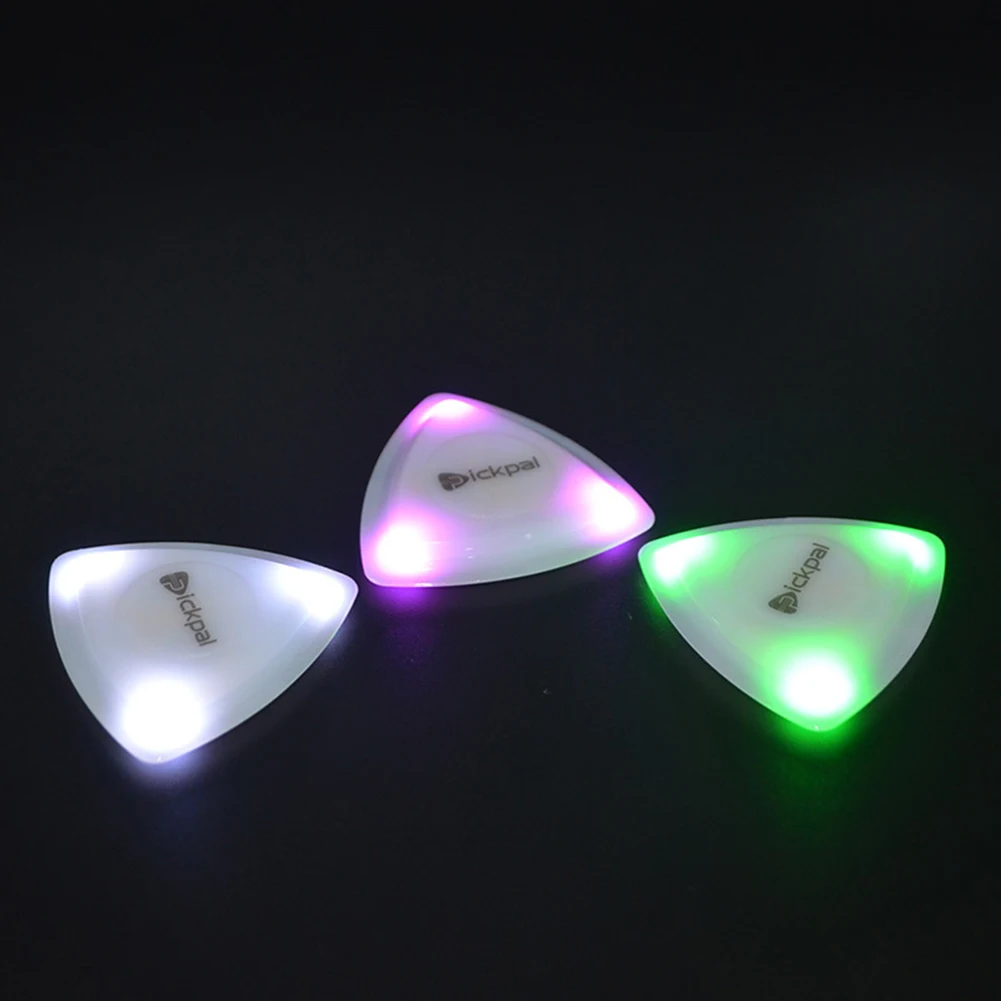 

Guitar Picks Medium Picks With High-sensitivity LED Light For Bass Electric Acoustic Guitarists Rock Spirit Guitar Accessories