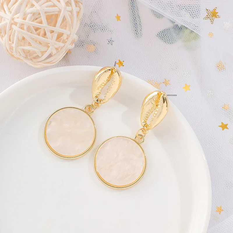 

Ruanme a pair of earrings retro geometric acrylic earring heart-shaped pendant earrings shells women stud earrings jewelry acces