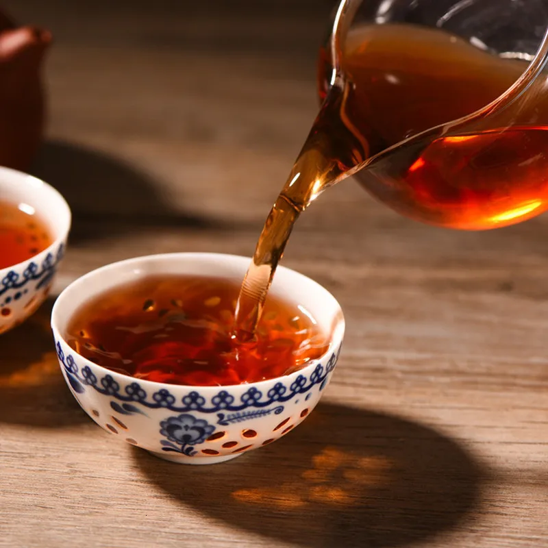 

1999 Yr Tong Qing Hao Chinese Yunnan Meng Hai Shu Tea Ripe Pu-erh Tea 357g