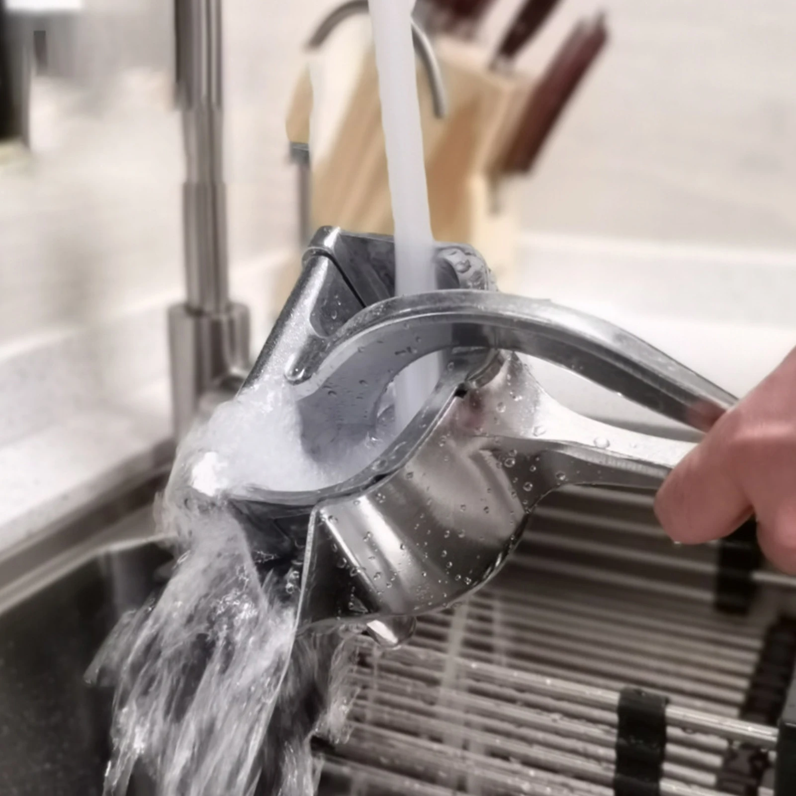 

1PC Manual Juicer Aluminum Alloy Hand Press Juicer Pomegranate Orange Lemon Sugar Cane Juice Kitchen Fruit Tool