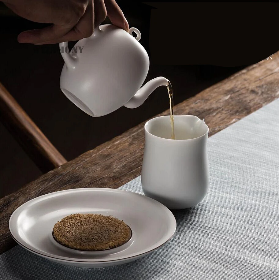 

200ml WIZAMONY Teapot Milky White Cealdon Ceramic Chinese High Quality Free Shipping Tea Set